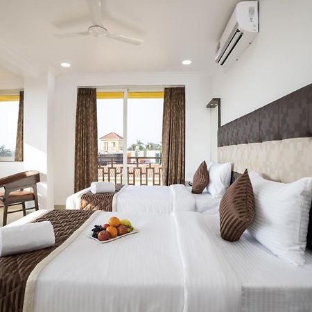 Sairaj Beach Resort Calangute Extérieur photo